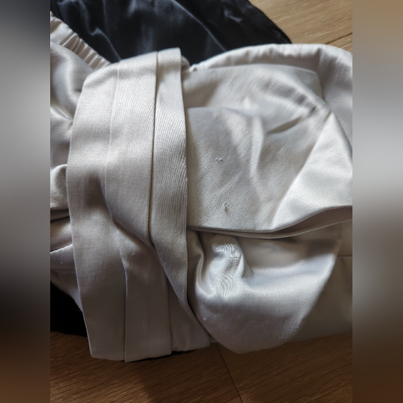 ECLIPSE | Black and greige strapless dress with bow - Picture 8 of 10